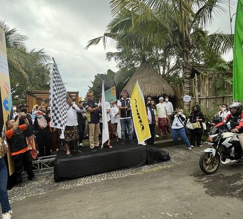 Adira Finance Ajak Komunitas Motor ke Desa Wisata Ramah Berkendara